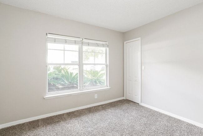 Building Photo - 3379 Highland Mill Ln