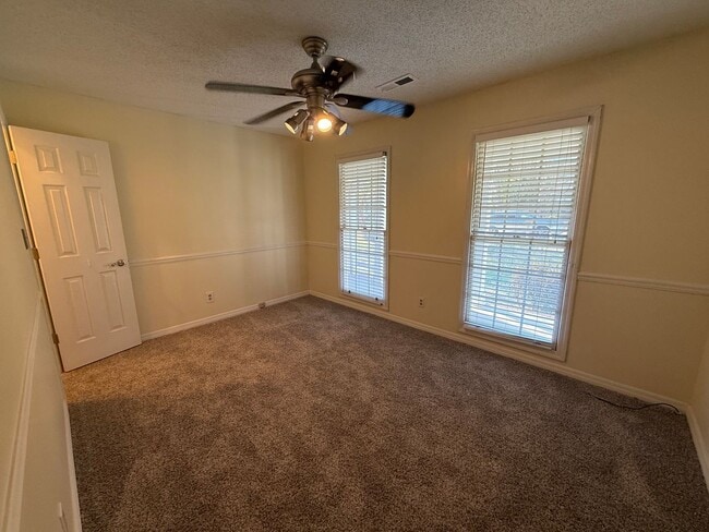 Building Photo - 3 bed 2 full bath home in Madison AL