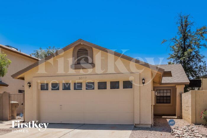 Primary Photo - 3717 W Tierra Buena Ln