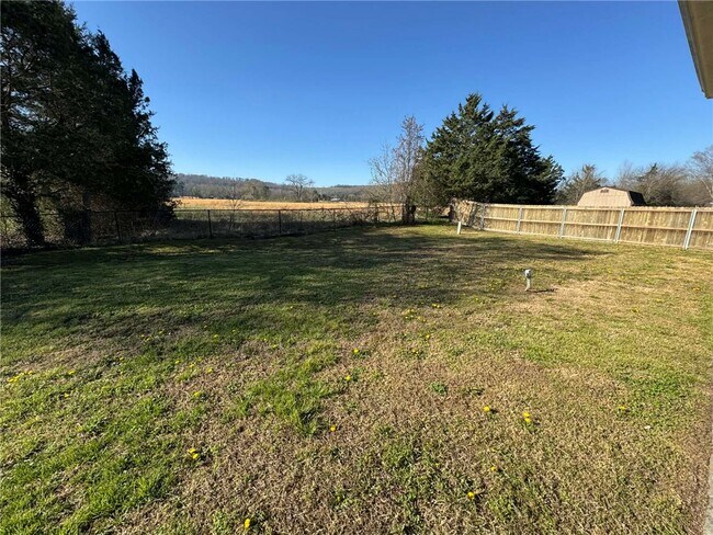 Building Photo - 1457 Prairie View Ave