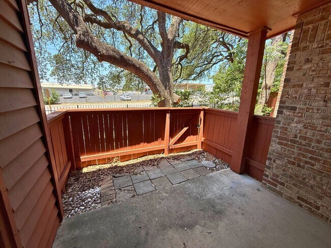 Building Photo - Move-In Special.  ½ off the first full month's rent with a 12 month lease