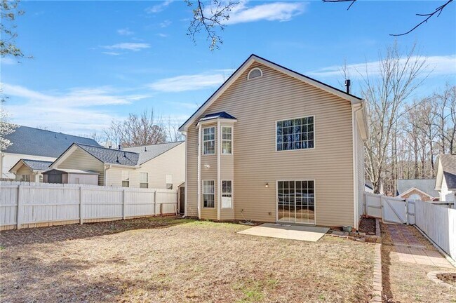 Building Photo - 3226 Liberty Commons Dr NW