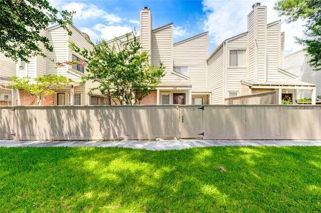 Building Photo - 1572 Prairie Grove Dr