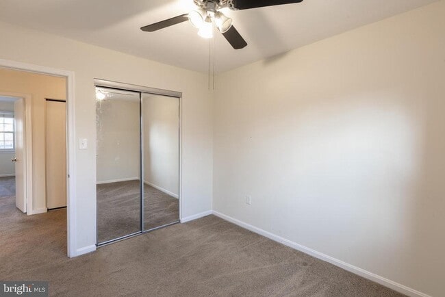 Building Photo - 8132 Sleepy View Ln