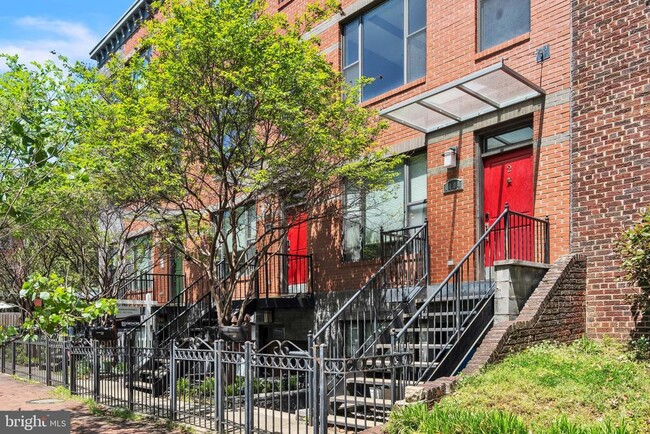 Primary Photo - 1404 K St SE