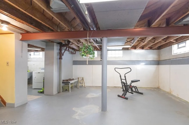 Building Photo - 5918 Ira Ave