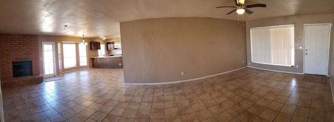 Building Photo - NICE FAMILY HOME IN NORTH PHOENIX!