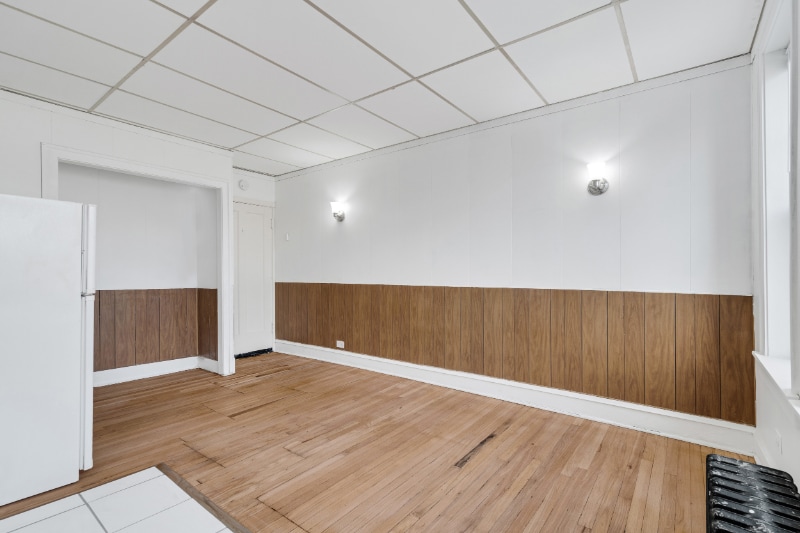 Building Photo - 1440 W Howard St