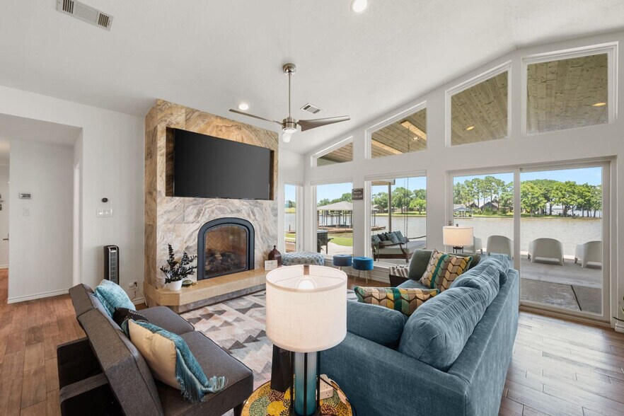 Primary Photo - 1012 Chestnut Dr