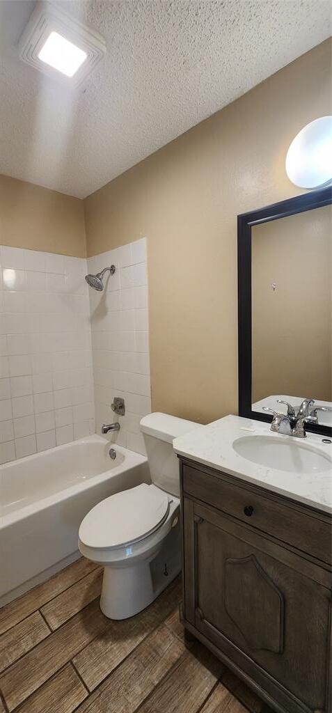 Building Photo - 1804 Greenhill Dr