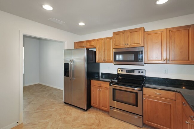 Building Photo - San Lino Annual Condo for Rent