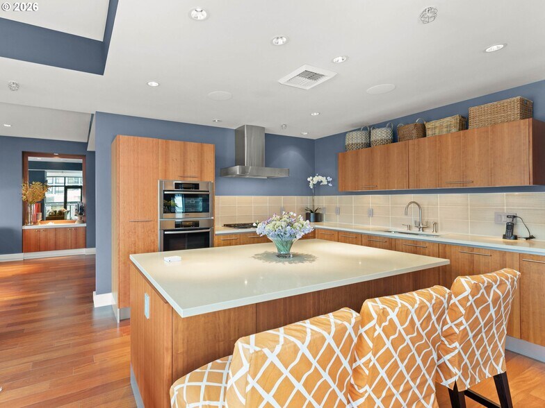 Building Photo - 311 NW 12th Ave