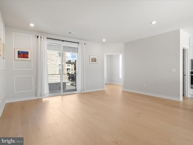 Building Photo - 43544 Jefferson Park St