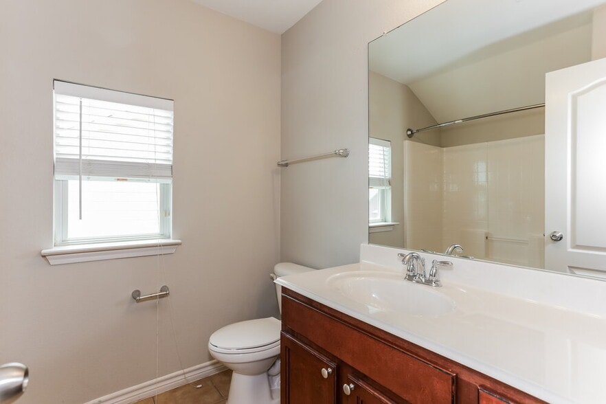 Building Photo - 4309 Twinleaf Dr