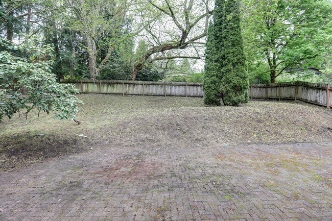 Building Photo - Beautiful 4bd, 2.5ba Home by Marymoor Park...