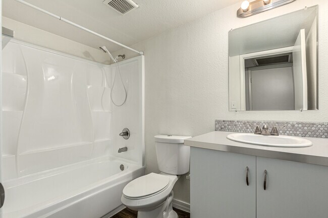 Building Photo - Forte