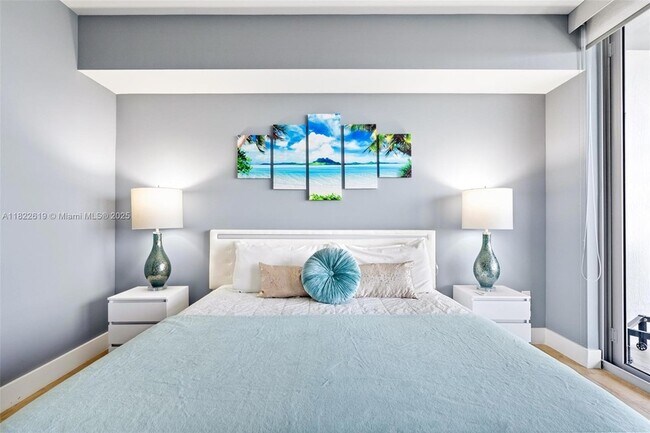 Building Photo - 2600 E Hallandale Beach Blvd