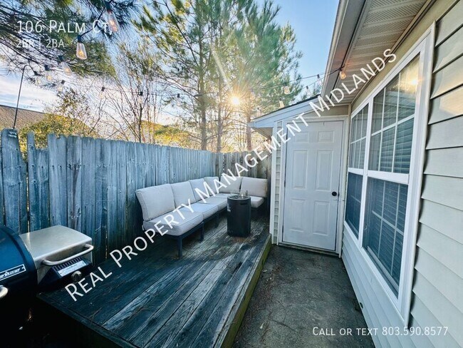 Building Photo - 106 Palm Ct