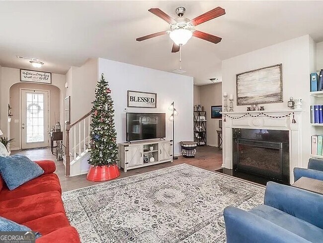 Building Photo - 2344 Attewood Dr