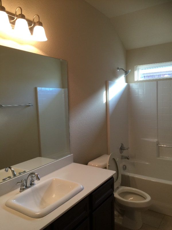 Building Photo - 4655 Elderberry St