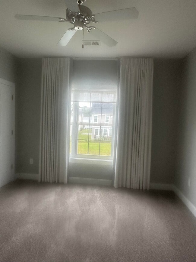 Building Photo - 4140 Hibiscus Dr