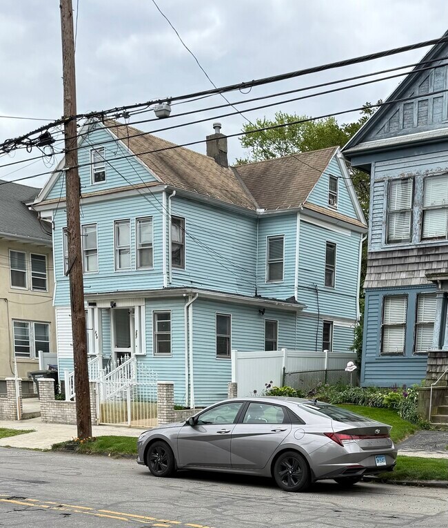 Building Photo - 297 Laurel Ave