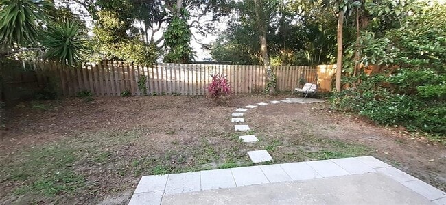 Building Photo - 1429 Lake Highland Dr