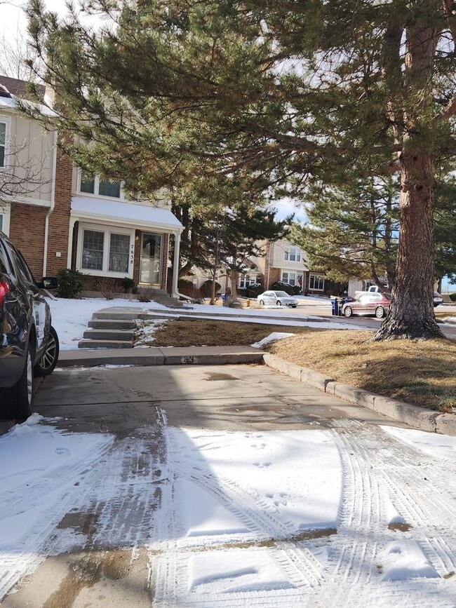 Building Photo - Beautiful Townhome at Monterey Community in Centennial!