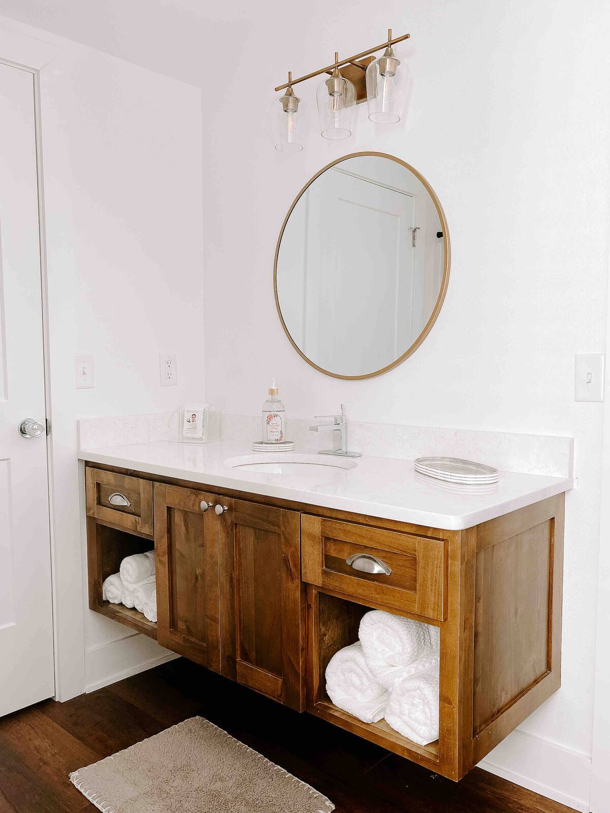 Building Photo - 2115 Loretta Parker Lane