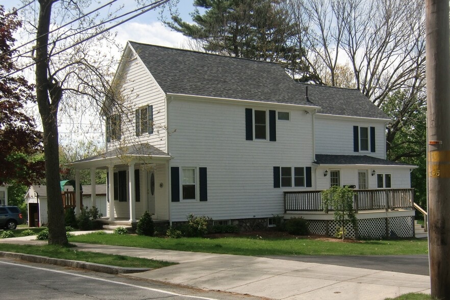 Street - 26 Summer Ave