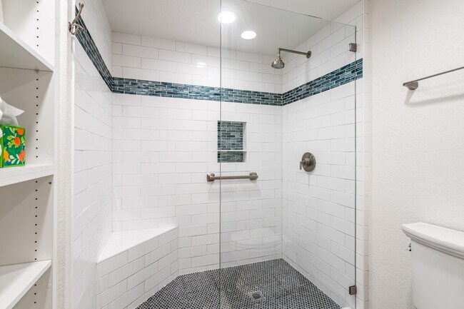 Building Photo - 82 Conejo Cir