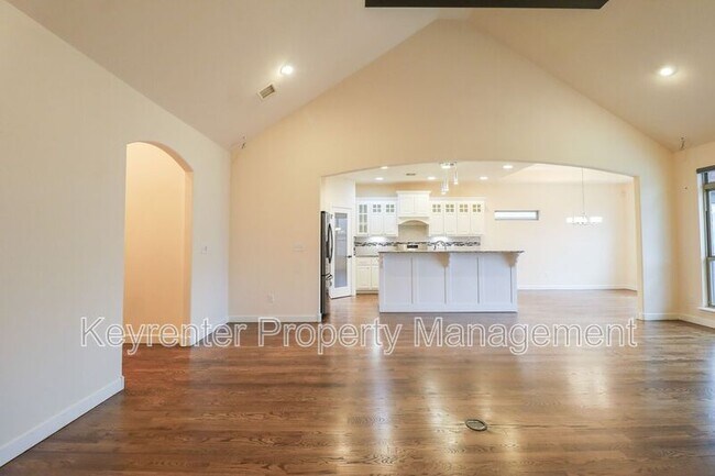 Building Photo - 18618 E 45th St S