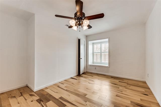 Building Photo - 7759 Royal Ln