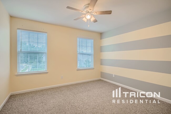 Building Photo - 1302 Harkey Creek Dr
