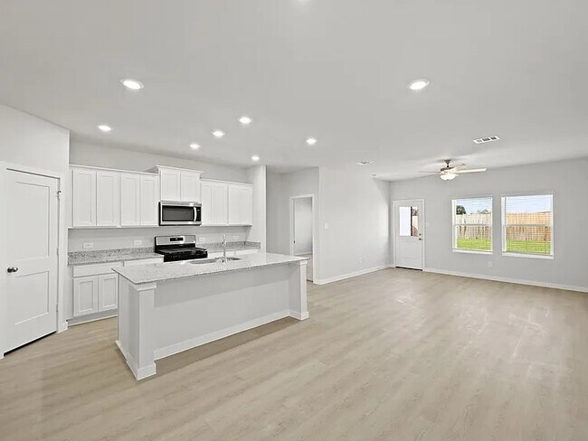 Building Photo - 17119 King Eider Rd