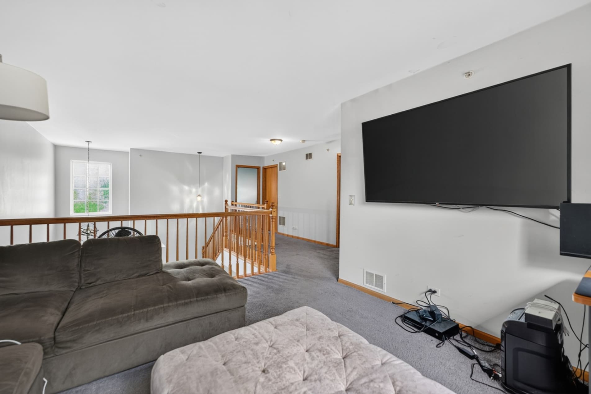 Building Photo - 949 Tanager Ct