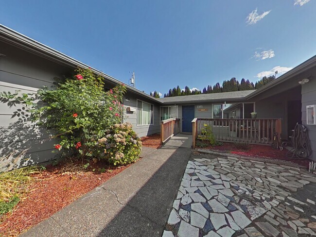Primary Photo - 2 Bedroom Apartment ~ Albany ~ Small Pet F...