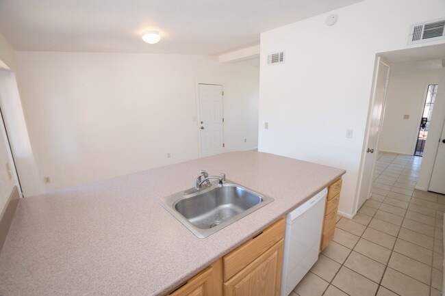 Building Photo - Updated and Charming 3 Bedroom, 2 Bath Hom...