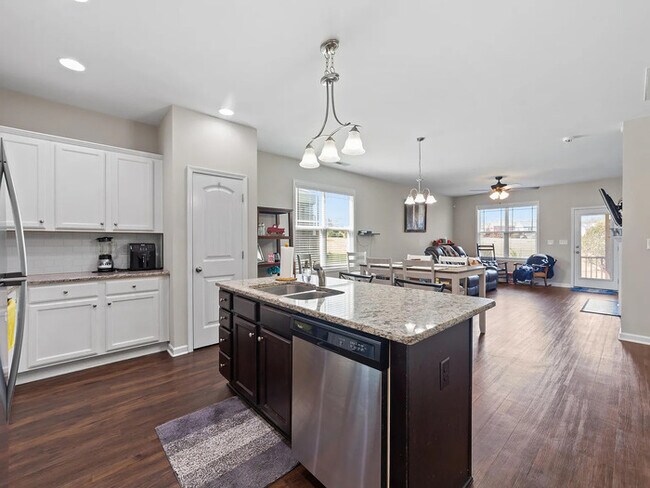 Building Photo - Earn Wealth While Leasing - Like a Homeowner - Lease to Own