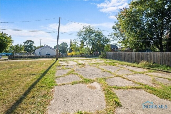 Building Photo - 316 Morrison Dr