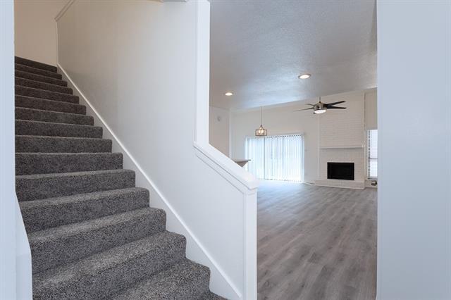 Building Photo - 7450 Holly Hill Dr