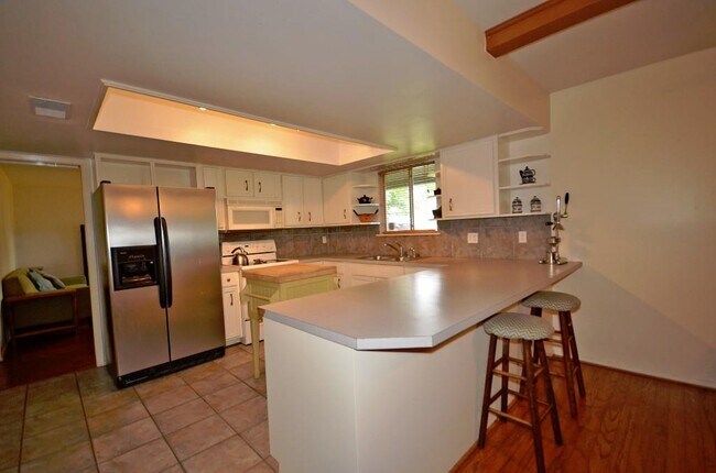 Building Photo - 5103 Orleans Ct