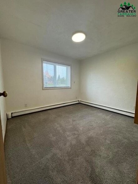 Building Photo - 2605 S Barnette St