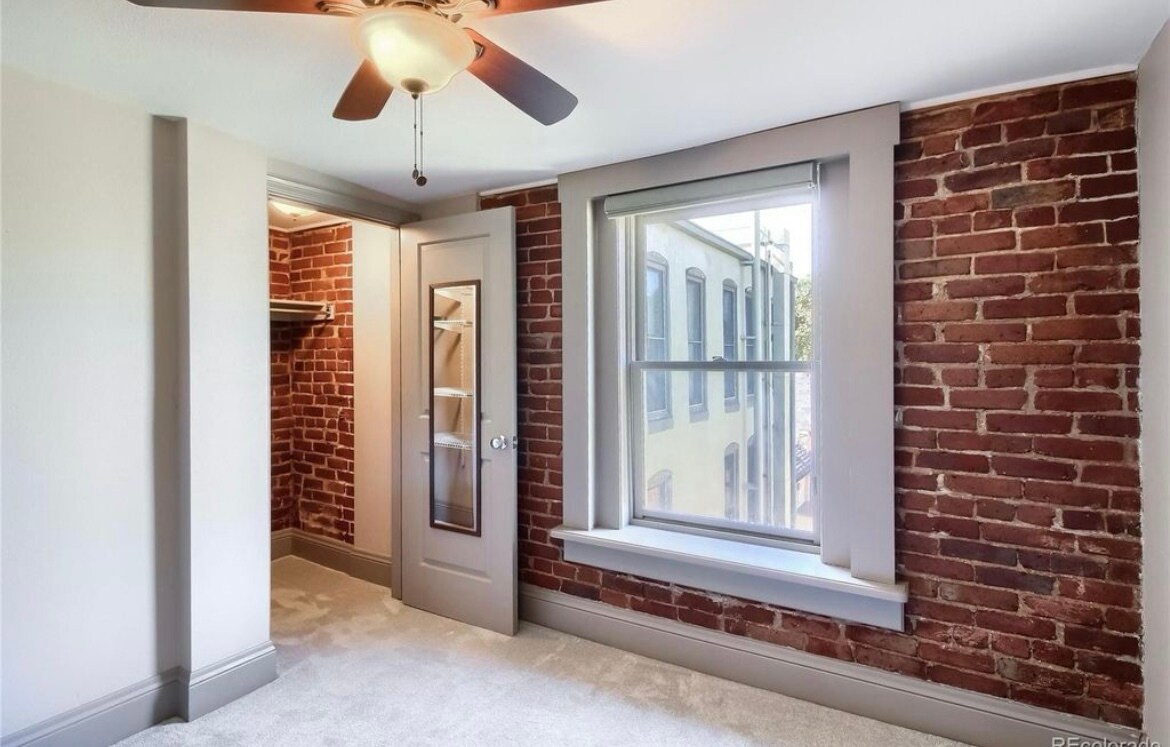 Building Photo - 3211 Zuni St