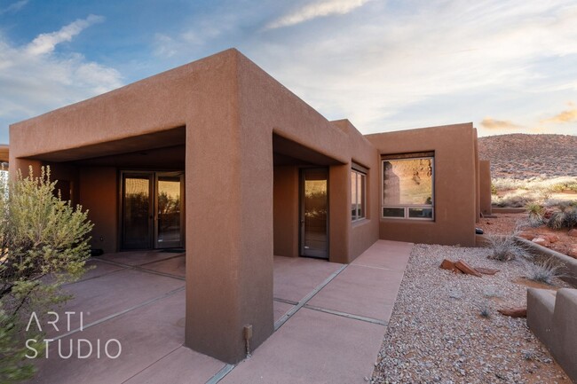 Building Photo - Beautiful Home in Kayenta