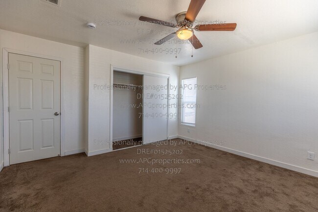 Building Photo - 519 N Daisy Ave