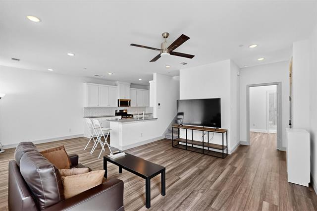 Building Photo - 1371 Hill Country Pl