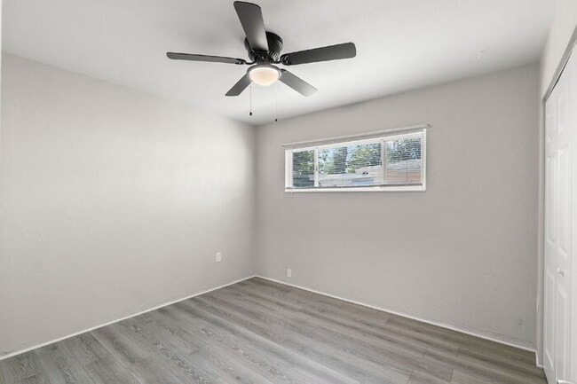 Building Photo - Home For Rent in St Petersburg!