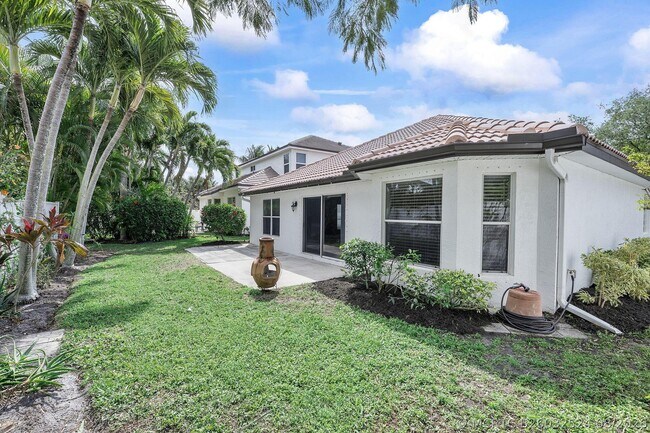 Building Photo - 981 Delray Lakes Dr