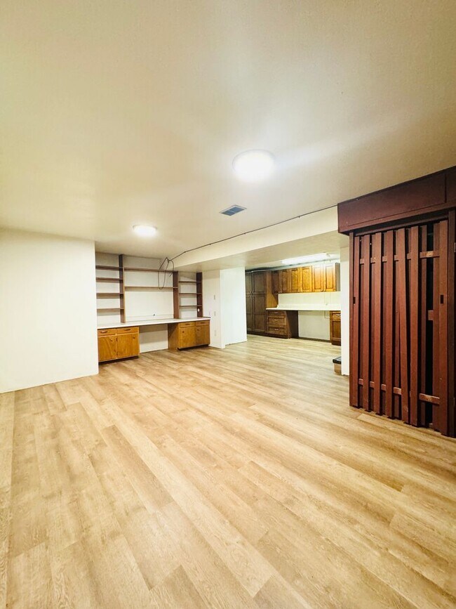 Building Photo - Spacious 4 bedroom 2 bath Ranch Style House In Fort Collins